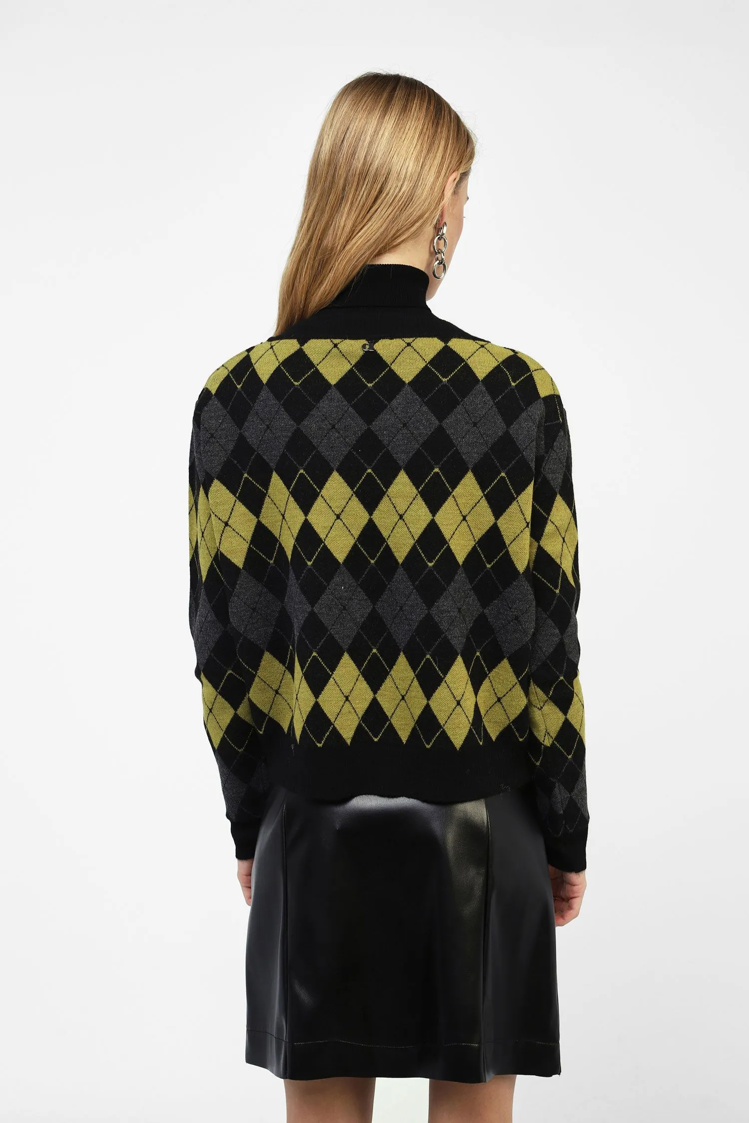 V-neck Diamond Sweater