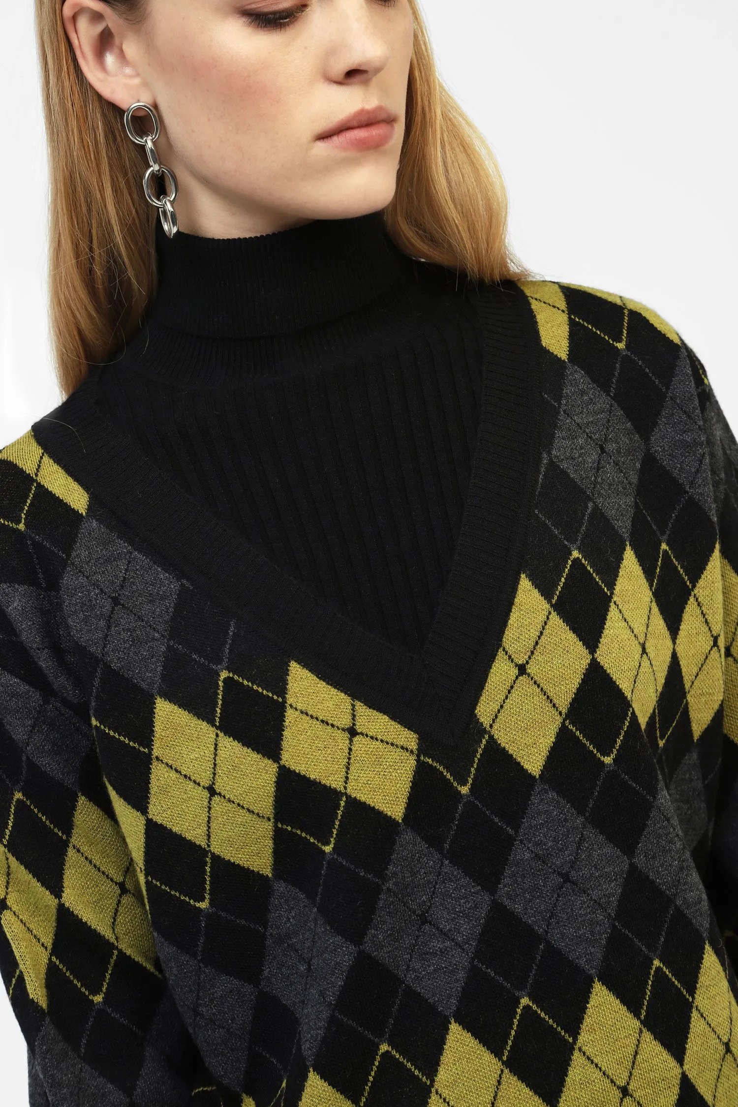 V-neck Diamond Sweater